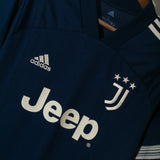 Juventus 2020-21 Away Kit (L)