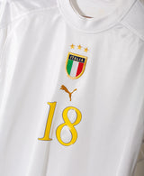 Italy 2004 Cassano Away kit (M)