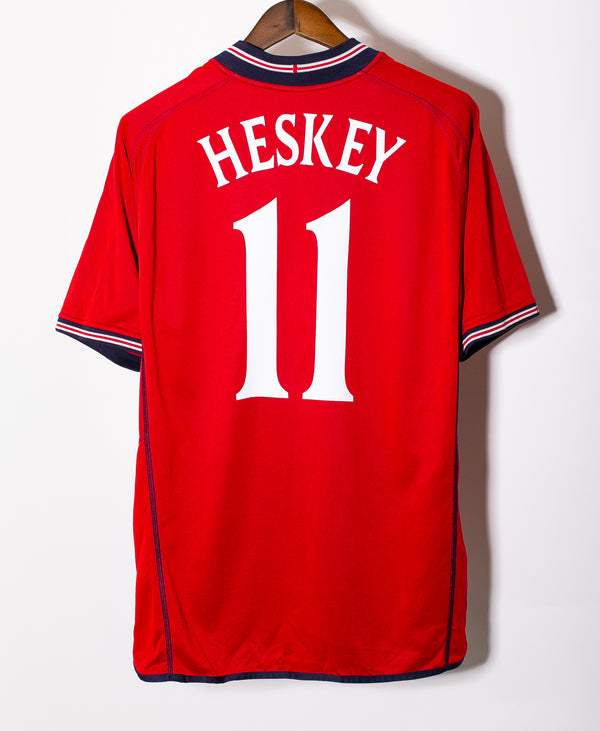 England 2002 Heskey Away Kit (2XL)