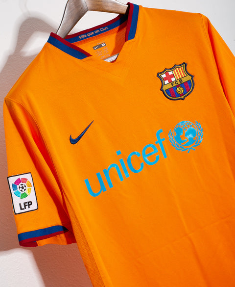 Barcelona 2006-07 Ronaldinho Away Kit (M)