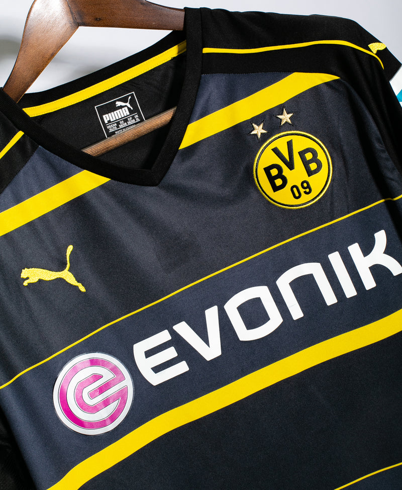 Borussia Dortmund 2016-17 Gotze Away Kit (XL)