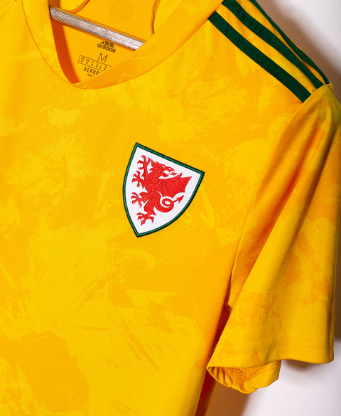 Wales 2020 Away Kit (M)