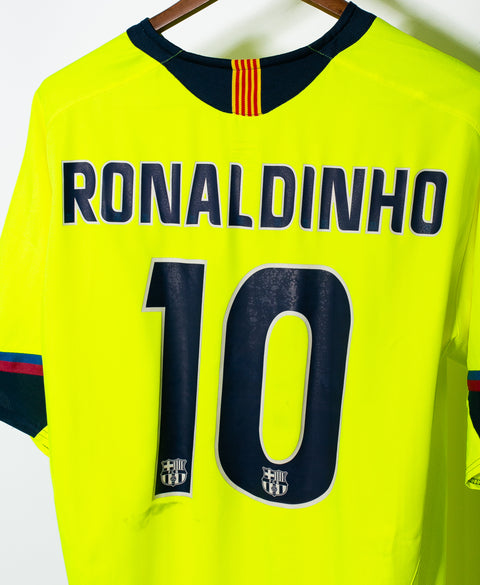 Barcelona 2005-06 Ronaldinho Away Kit (XL)