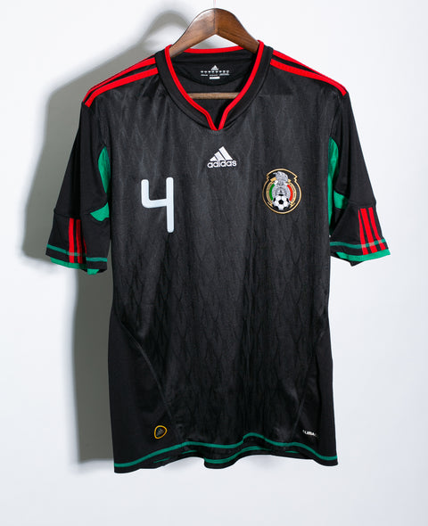 Mexico 2010 Marquez Away Kit (L)