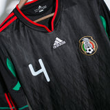 Mexico 2010 Marquez Away Kit (L)
