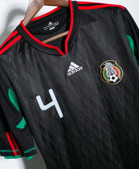 Mexico 2010 Marquez Away Kit (L)