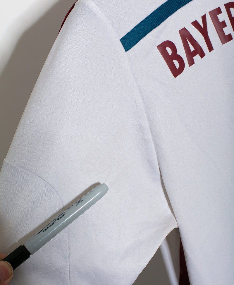 Bayern Munich 2014-15 Lewandowski Away Kit (M)