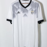 Juventus 2016 Training Kit (2XL)