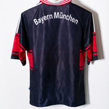 Bayern Munich 1997-98 Home Kit (S)