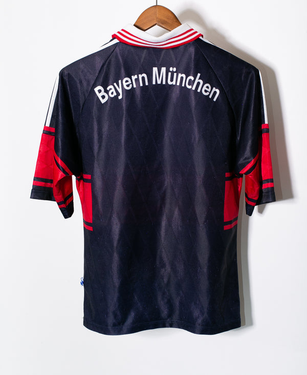 Bayern Munich 1997-98 Home Kit (S)