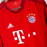 Bayern Munich 2015-16 Lewandowski Home Kit (L)