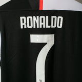 Juventus 2019-20 Ronaldo Home Kit (XL)