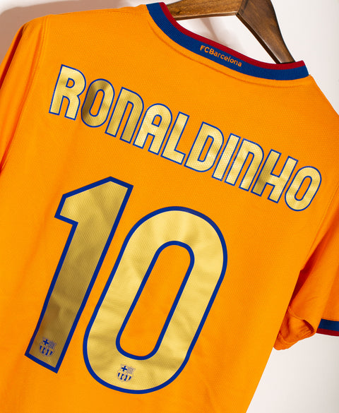 Barcelona 2006-07 Ronaldinho Away Kit (S)