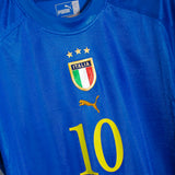 Italy 2004 Totti Home Kit (L)