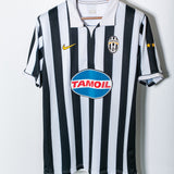 Juventus 2006-07 Home Kit (L)