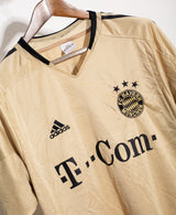 Bayern Munich 2004-06 Ballack Away Kit (L)