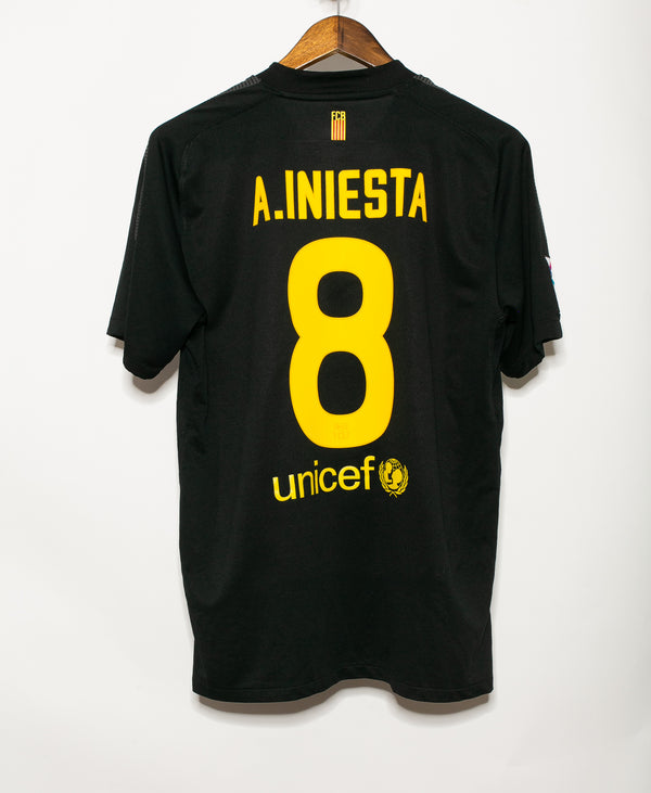 Barcelona 2011-12 Iniesta Away Kit (L)