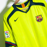 Barcelona 2005-06 Ronaldinho Away Kit (2XL)