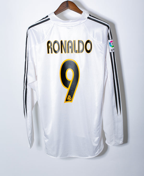 Real Madrid 2004-05 Ronaldo Long Sleeve Home Kit (L)