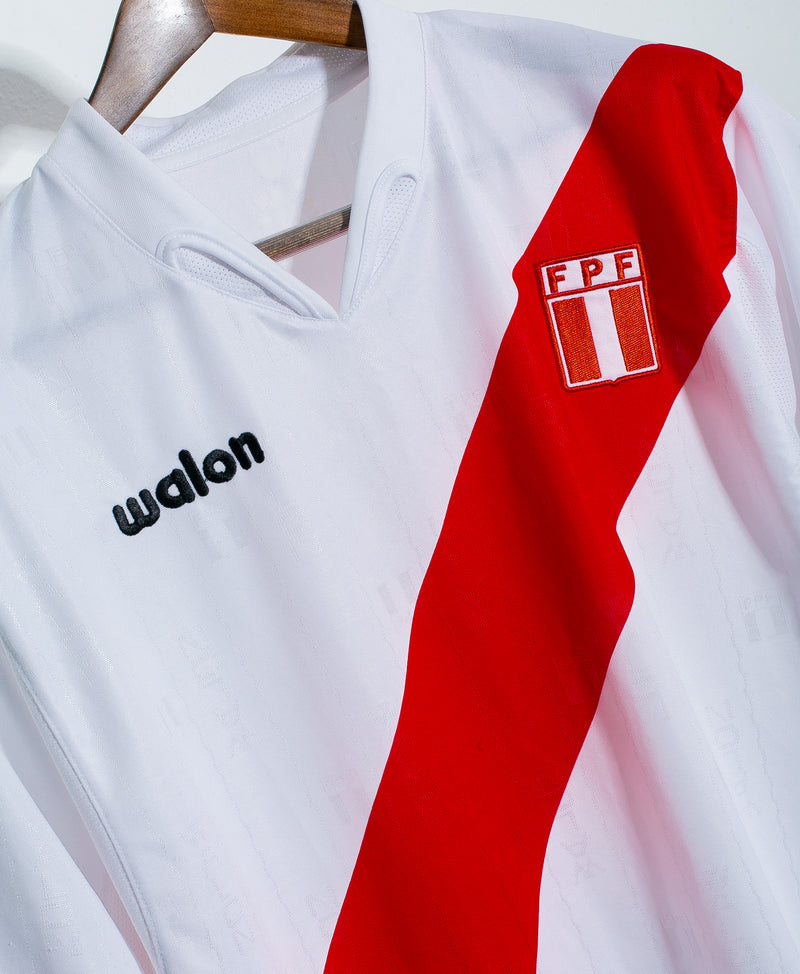 Peru 2004 Home Kit (XL)