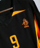 Netherlands 2002 V. Nistelrooy Away Kit (L)