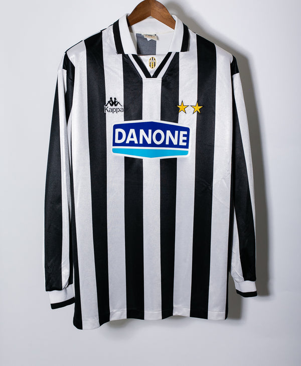 Juventus 1994-95 Vialli Long Sleeve Home Kit (L)