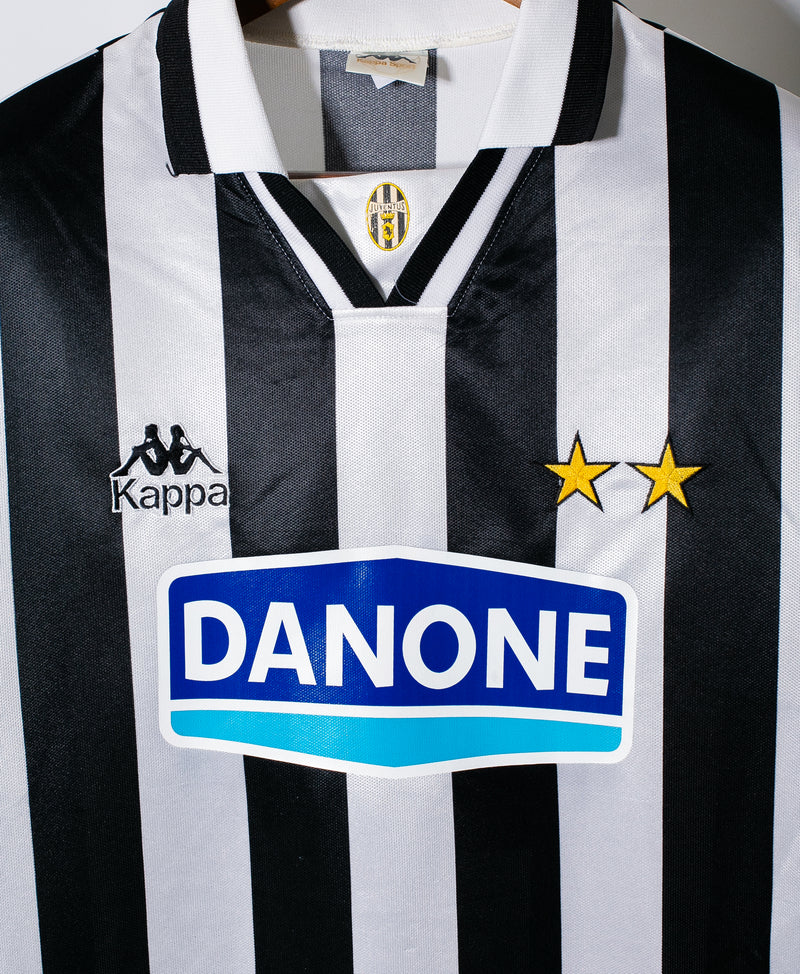 Juventus 1994-95 Vialli Long Sleeve Home Kit (L)