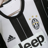 Juventus 2016-17 Dybala Home Kit (L)