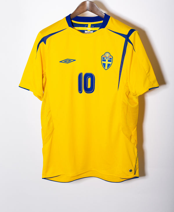 Sweden 2006 Ibrahimovic Home Kit (L)