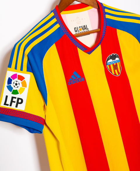 Valencia 2015-16 Away Kit (M)