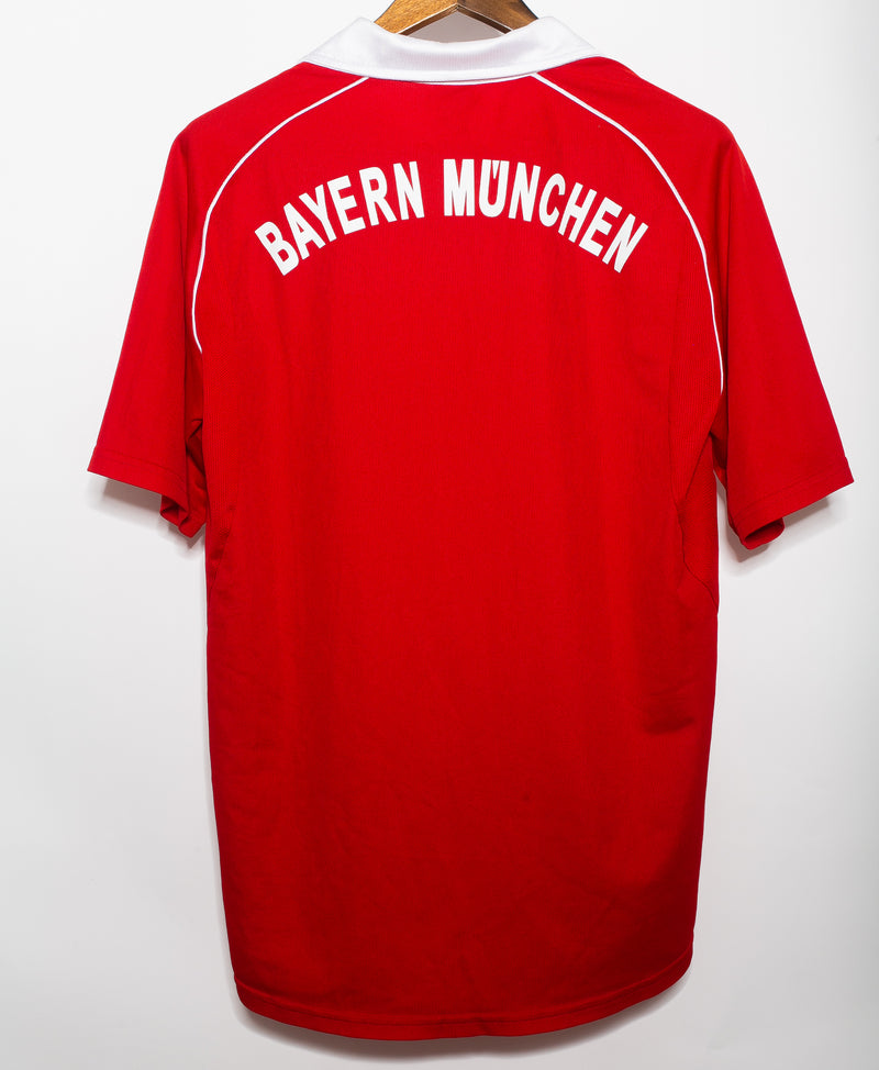 Bayern Munich 2005-06 Home Kit (M)