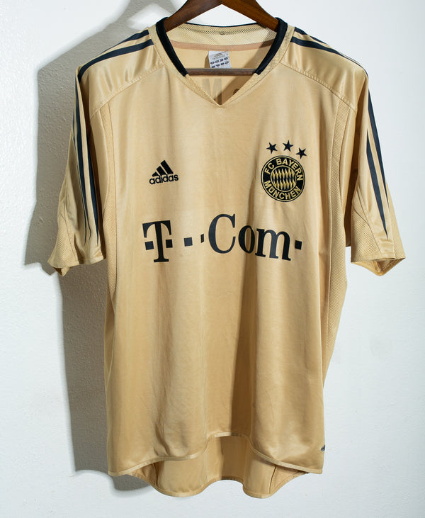 Bayern Munich 2004-06 Ballack Away Kit (L)