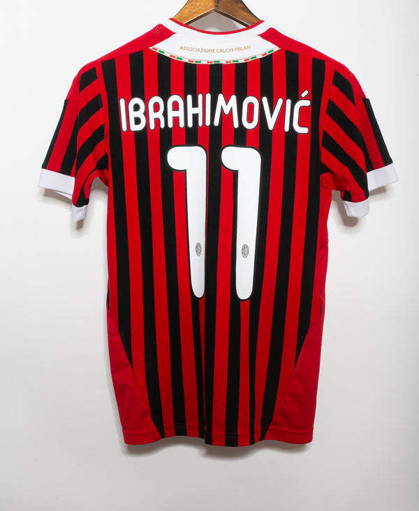AC Milan 2011-12 Ibrahimovic Home Kit (YXL)