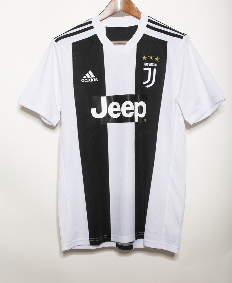 Juventus 2018-19 Ronaldo Home Kit (M)