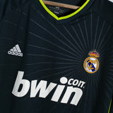 Real Madrid 2010-11 Ronaldo Away Kit (2XL)