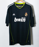Real Madrid 2010-11 Ronaldo Away Kit (2XL)