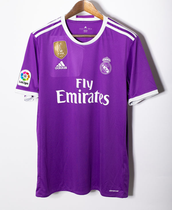 Real Madrid 2016-17 Marcelo Away Kit (L)