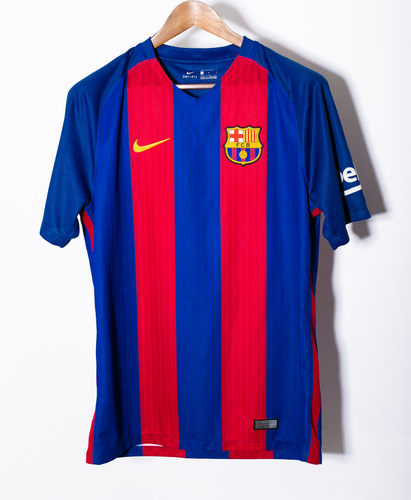 Barcelona 2016-17 Iniesta Home Kit (L)