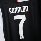 Juventus 2019-20 Ronaldo Home Kit (XL)