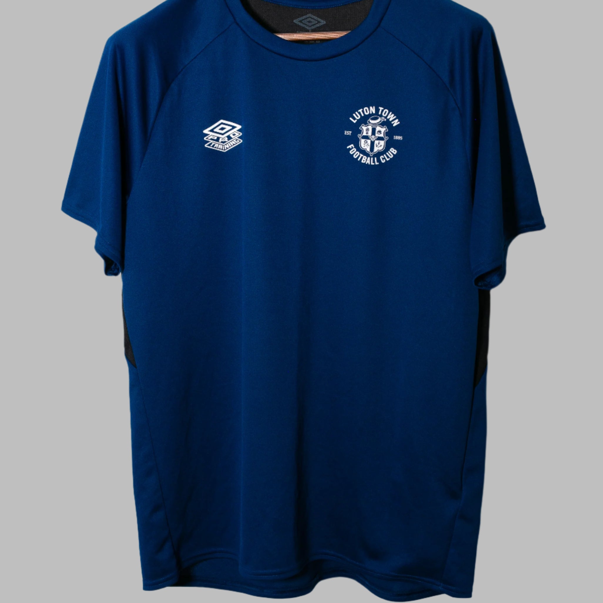 Luton Town Training Kit (XL)