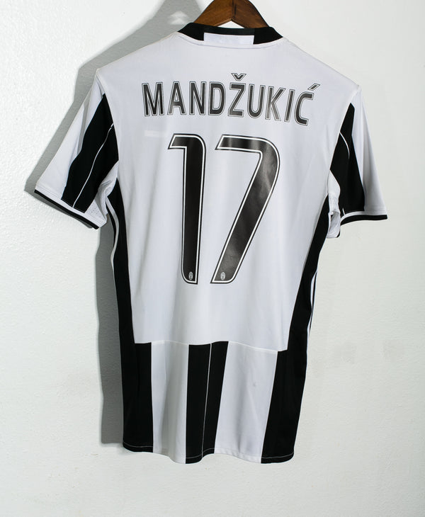 Juventus 2016-17 Mandzukic Home Kit NWT (S)