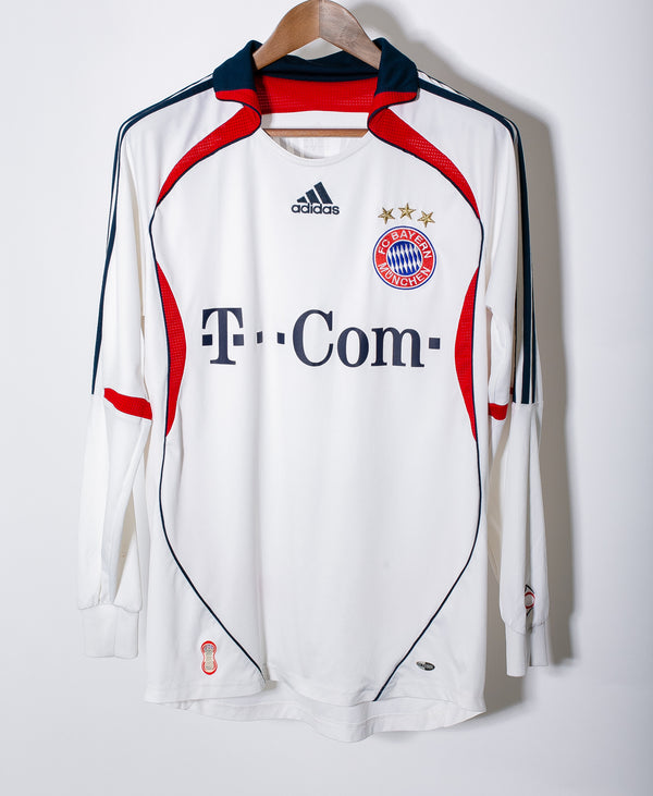 Bayern Munich 2007-08 Ribery Long Sleeve Away Kit (L)