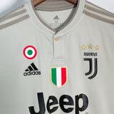 Juventus 2018-19 Ronaldo Away Kit (M)