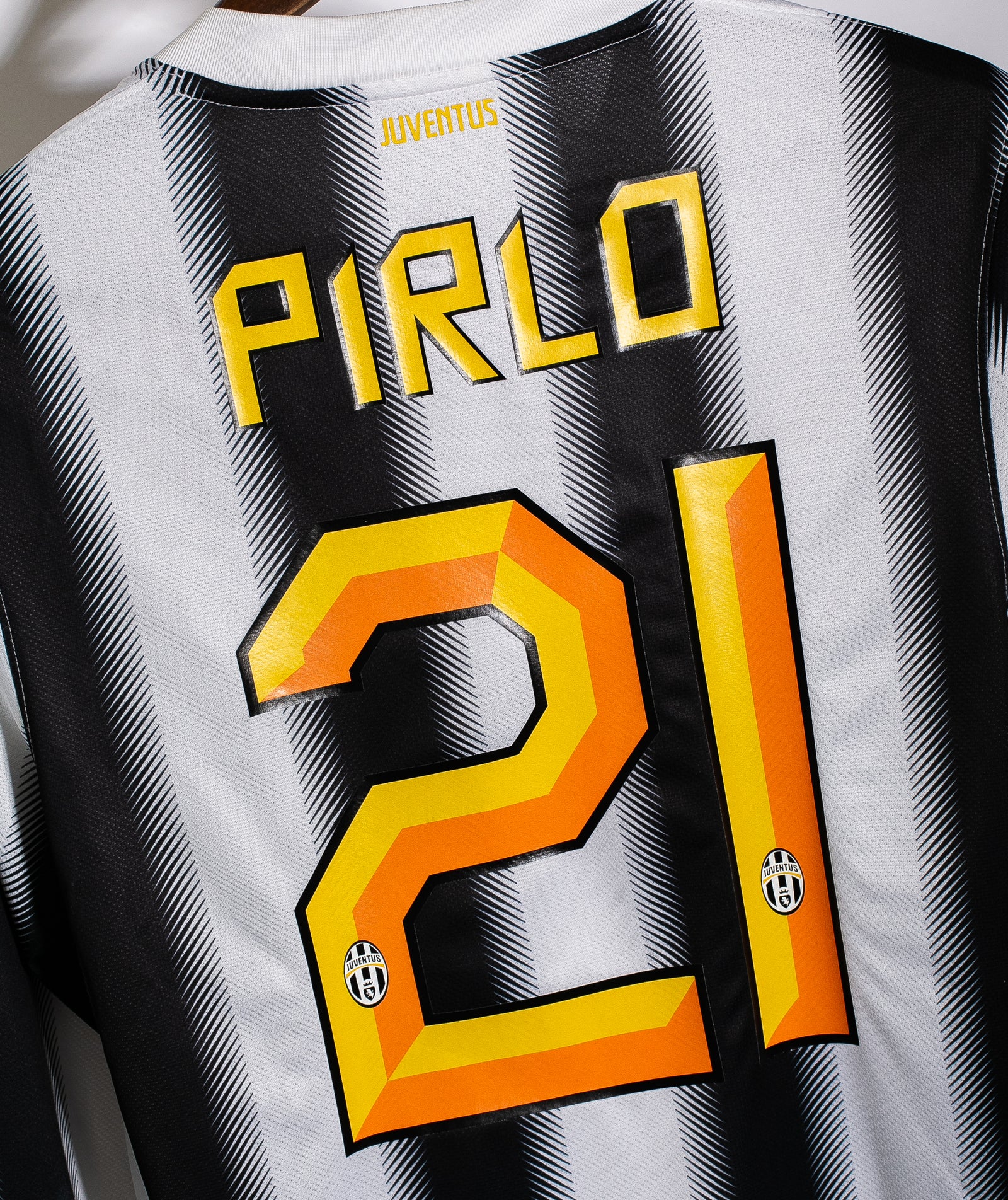 Juventus 2011-12 Long Sleeve Pirlo Home Kit (S) – Saturdays Football