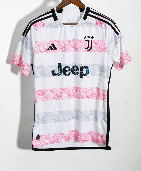 Juventus 2023-24 Player Issue Away Kit (M)