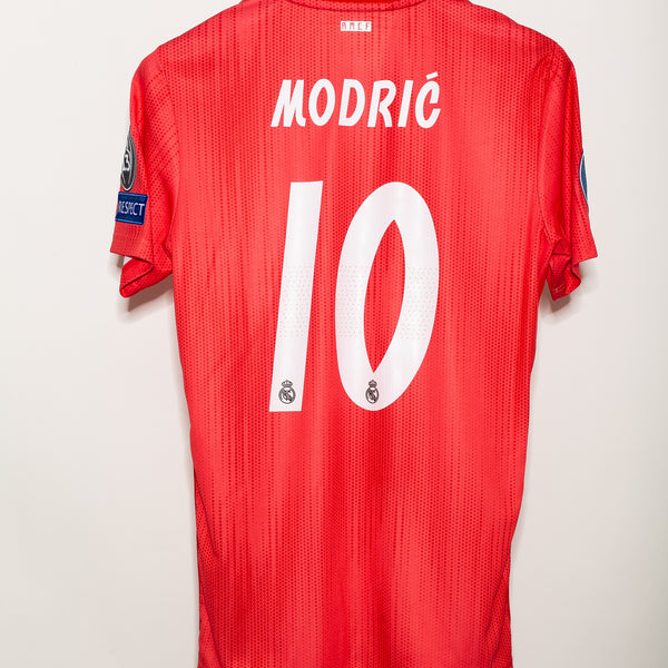 Real Madrid 2018-19 Modric Third Kit (S) – Saturdays Football