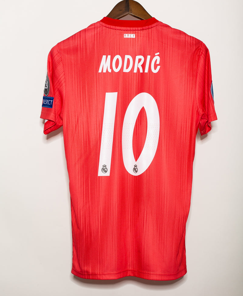 Real Madrid 2018-19 Modric Third Kit (S)