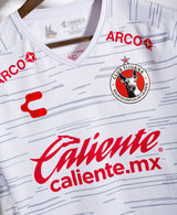 Club Tijuana 2020-21 Away Kit (L)