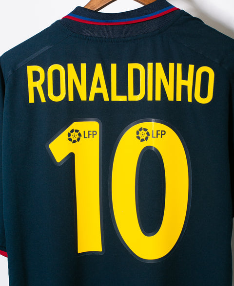 Barcelona 2003-04 Ronaldinho Third Kit (XL)