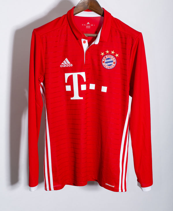 Bayern Munich 2016-17 Robben Long Sleeve Home Kit (M)